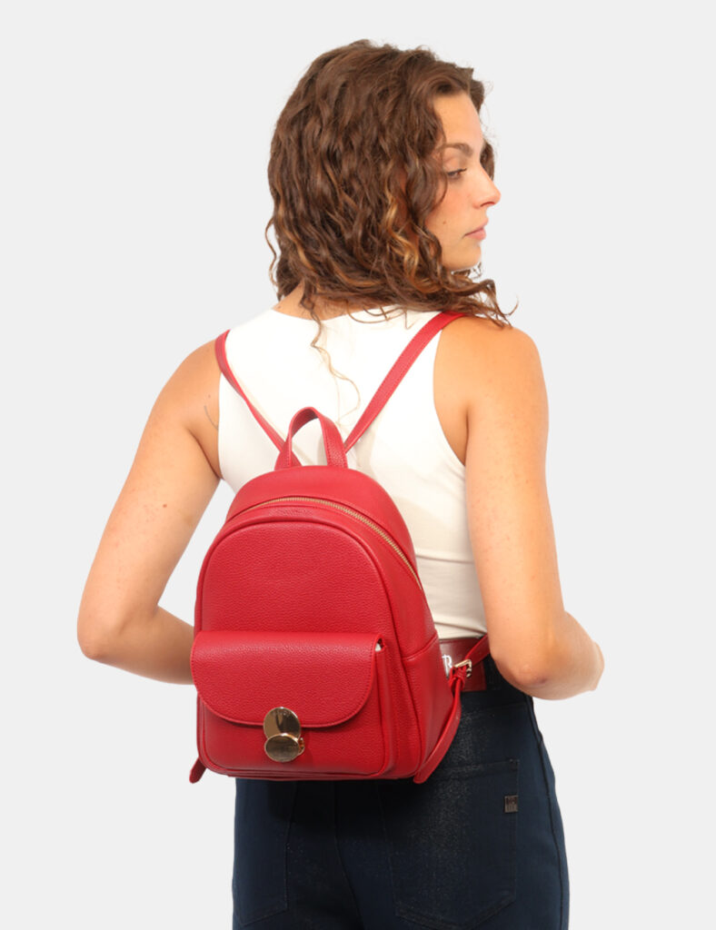 zainetti-donna-firmati-outlet-740sgq-1.jpg Zaini donna scontati vendita online Zaini donna firmati a prezzi outlet SCONTI fino al 70% Seconda Strada - immagine 1